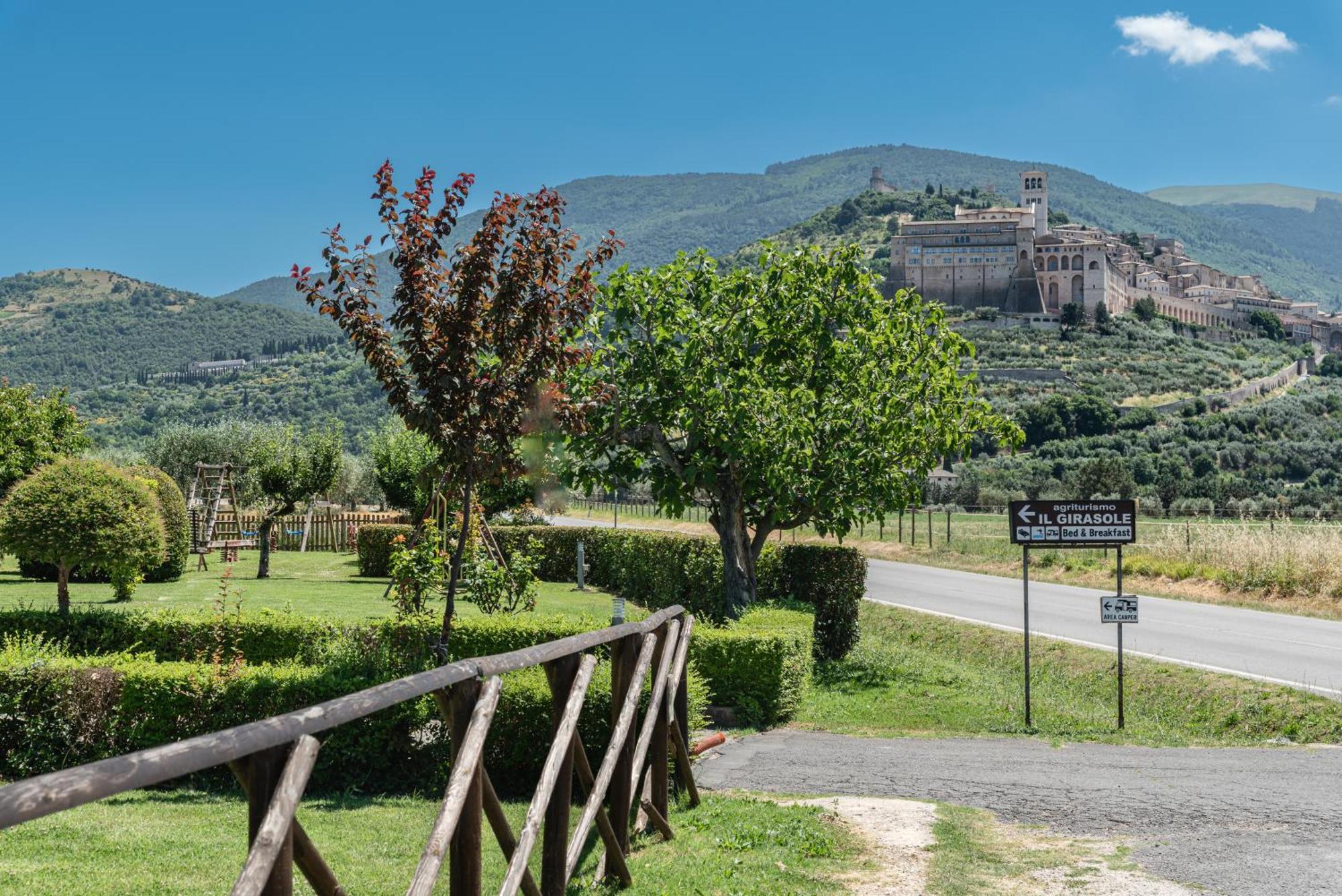Agriturismo Il Girasole อัสซิซี ภายนอก รูปภาพ