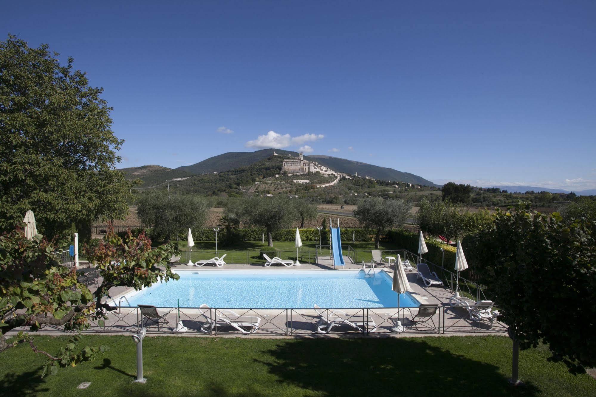 Agriturismo Il Girasole อัสซิซี ภายนอก รูปภาพ